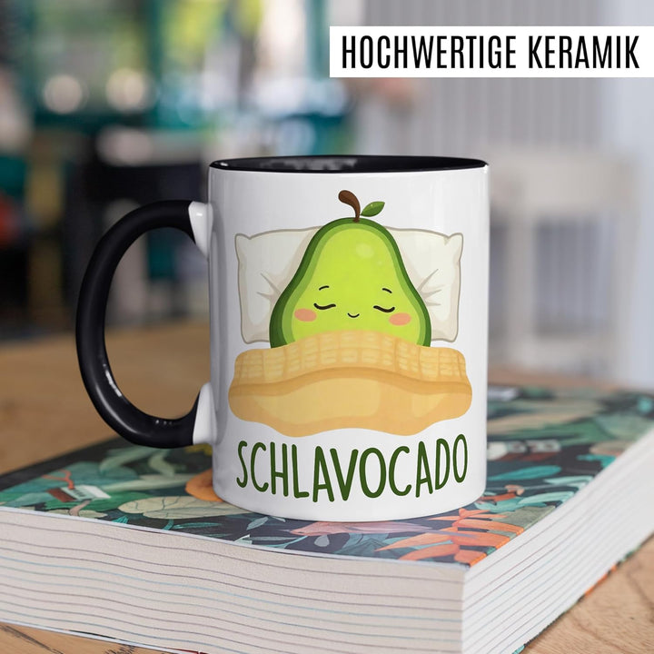 Avocado Tasse mit Spruch – Geschenk Schlavocado – Kaffeetasse 330ml aus Keramik – Schlafen Müde Slee