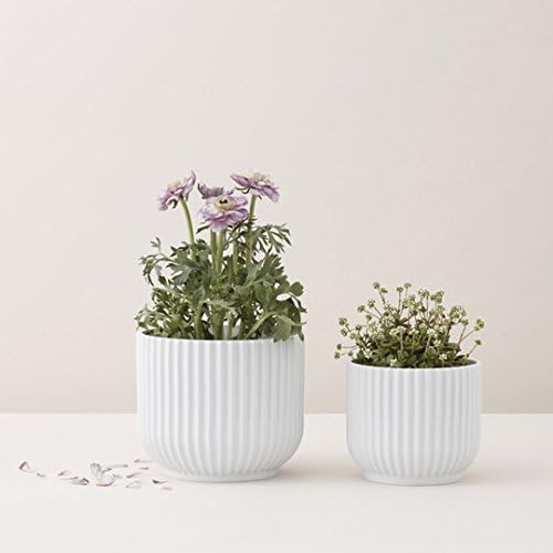 Lyngby Porcelæn Übertopf mittel Lyngby im Bauhaus-Stil Zeitloses Design, Weiss 16.9x16.9x13.6 Bianco