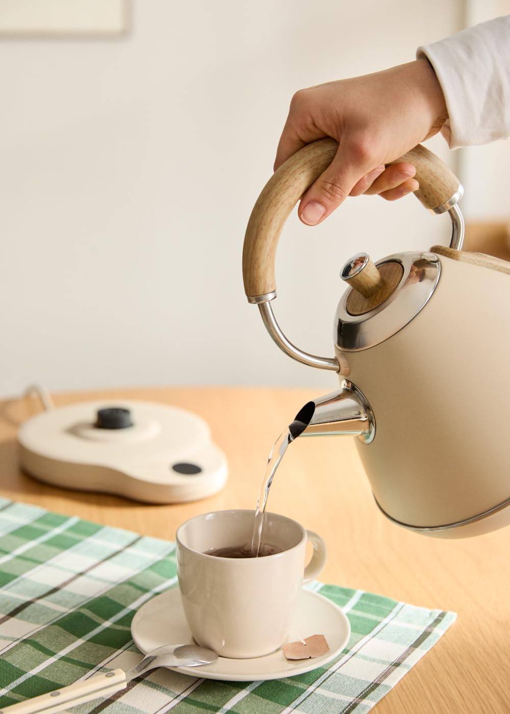CREATE KETTLE RETRO PRO / Elektrischer Wasserkocher, 1 l, mit Sandtemperaturregelung, Auto-System, A