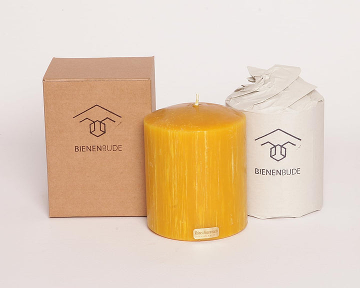 BienenBude I Bienenwachskerze I 1 Stück 10 x 8 cm I Handgefertigte Stumpenkerze I Direkt vom Imker