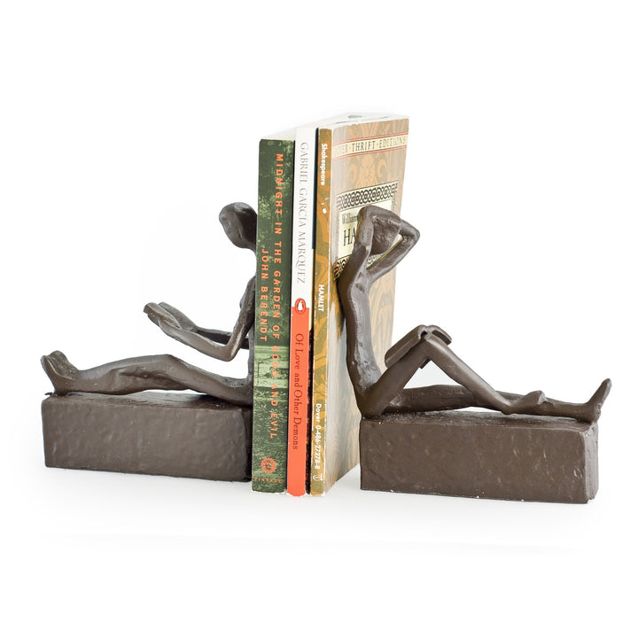 Danya B. ZI09013 Dekorative Buchregal-Dekor - Mann und Frau Lesen Metall Buchstütze Set