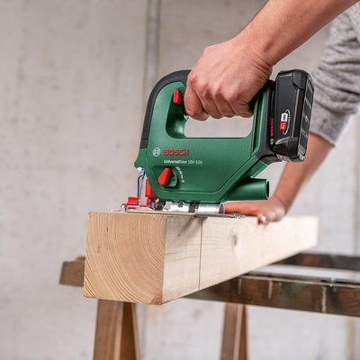 Bosch Akku Stichsäge UniversalSaw 18V-100 (ohne Akku, 18 Volt System, 15 tlg. Stichsägeblatt-Set, im