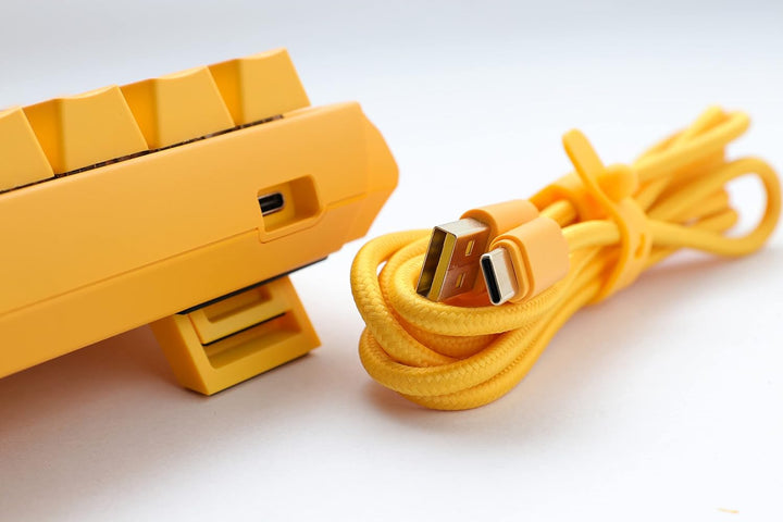 Ducky One 3 Yellow - Mechanische Gaming Tastatur Deutsches Layout im SF-Format (65% Keyboard) mit Ch