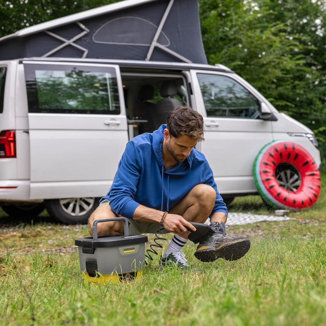 Kärcher Mobile Outdoor Cleaner OC 4 + Adventure, Fördermenge: 2 l/min, Gewicht: 3,7 kg, Wassertank: