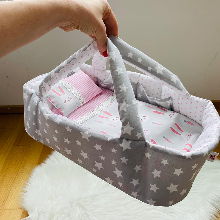 Puppentragetasche mit Sternen und Hasen für Puppen von 30 bis 55 cm mit Bettwäsche, Grau-Rosa, Wasch