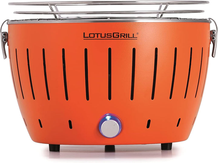LotusGrill S Small Kompakt Starter-Set Mandarinenorange raucharme Holzkohlegrill mit 2,5 kg Buchenho