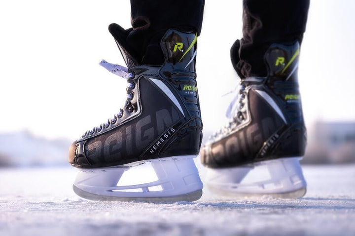 Reign Erwachsene Nemesis Hockey Skate Schlittschuhe, Schwarz, 38