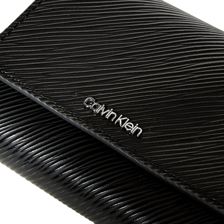 Calvin Klein Damen Elevated Trifold Md Saffiano Geldbörsen, Ck Schwarz