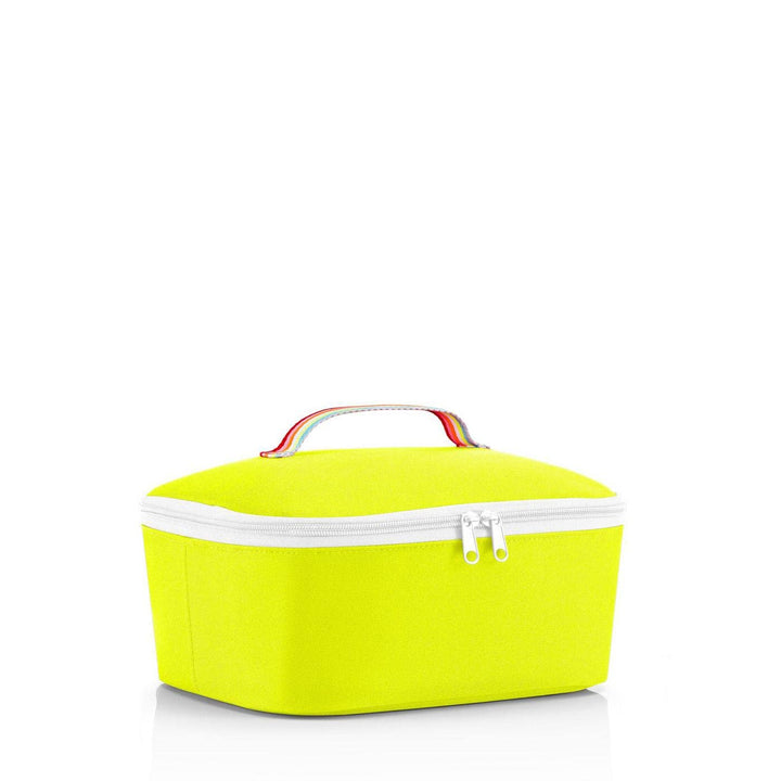reisenthel coolerbag M pocket Kühltasche mit Obermaterial aus recycelten PET-Flaschen Ideal für das