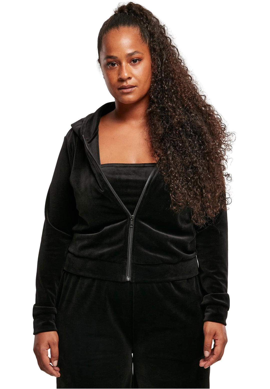 Urban Classics Damen Zip Hoody aus weichem Samtstoff Sweatjacke kurz geschnitten, mit Kapuze und Tas