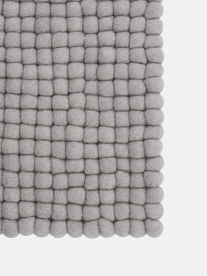 myfelt Filzkugel-Sitzauflage Stuhlauflage - Luis - quadratisch, 36x36 cm, Grau