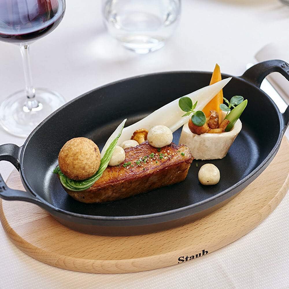 Staub 1302123 stapelbare Auflaufform, oval 21 cm, 0,7 L mit mattschwarzer Emaillierung im Inneren de
