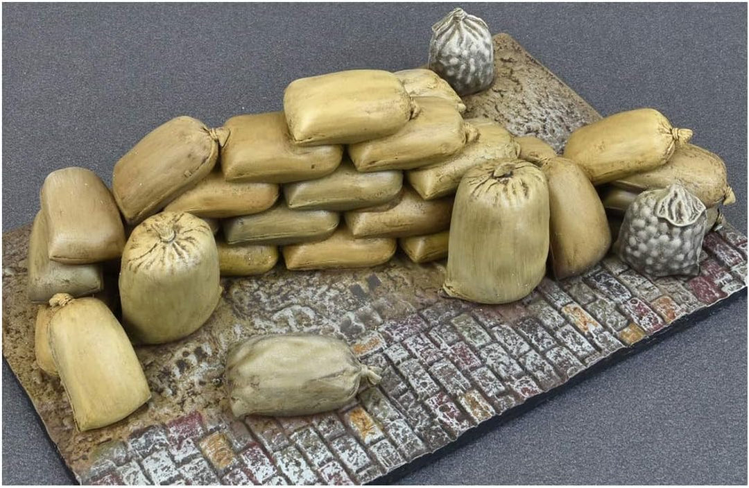 MiniArt 35586 Hessian Bags (Sand, Cement, Vegetables)