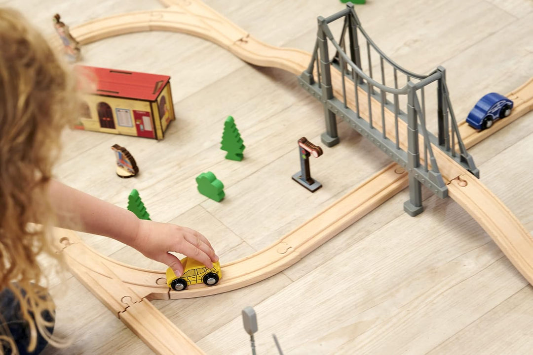 Eichhorn Schienenbahn 100006204 Bahnset mit Brücke, 55 teilig, 500 cm Strckenlänge, FSC zertifiziert