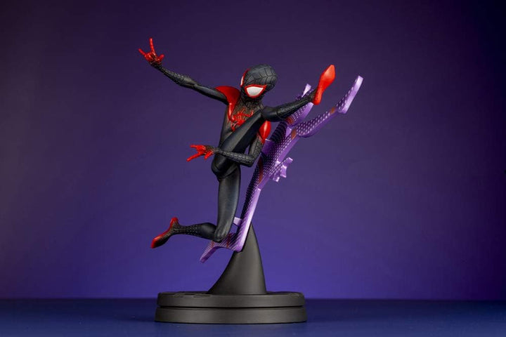 Kotobukiya Spider-Man: Into The Spider-Verse ARTFX+ Statue 1/10 Spider-Man Miles Morales He