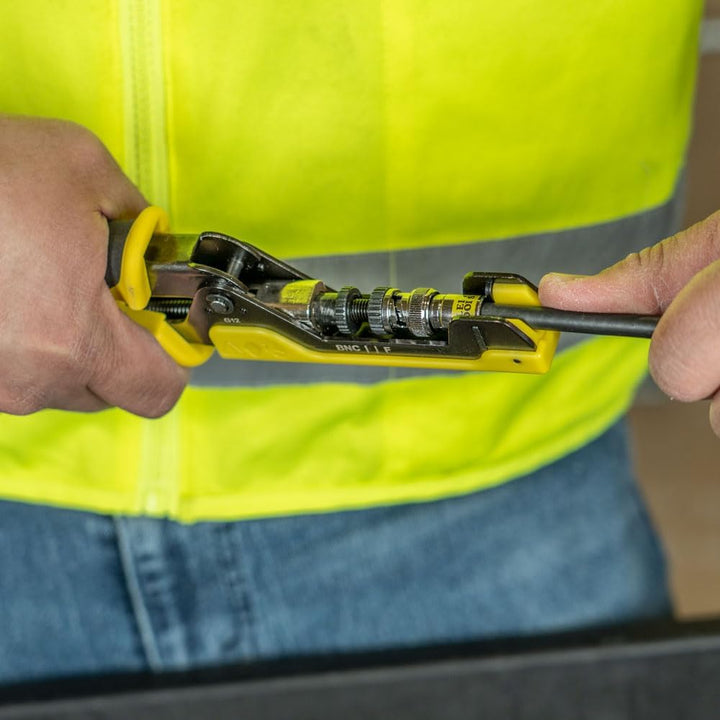 Klein Tools VDV813-607 Universal BNC Kompressions-Koaxial-Stecker, für RG6/6Q Koaxialkabel, männlich