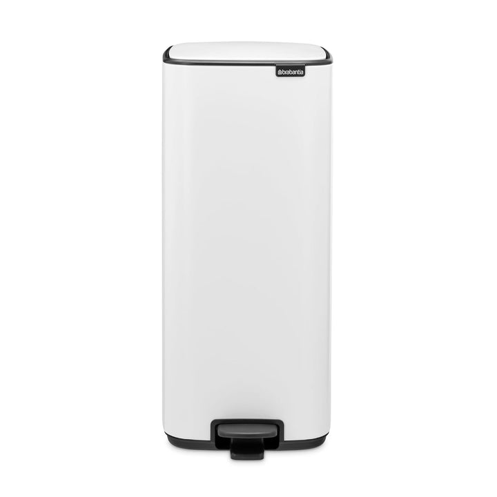 Brabantia Bo Treteimer 30 L (weiss), platzsparender Mini Mülleimer mit Soft-Close-Funktion und leich