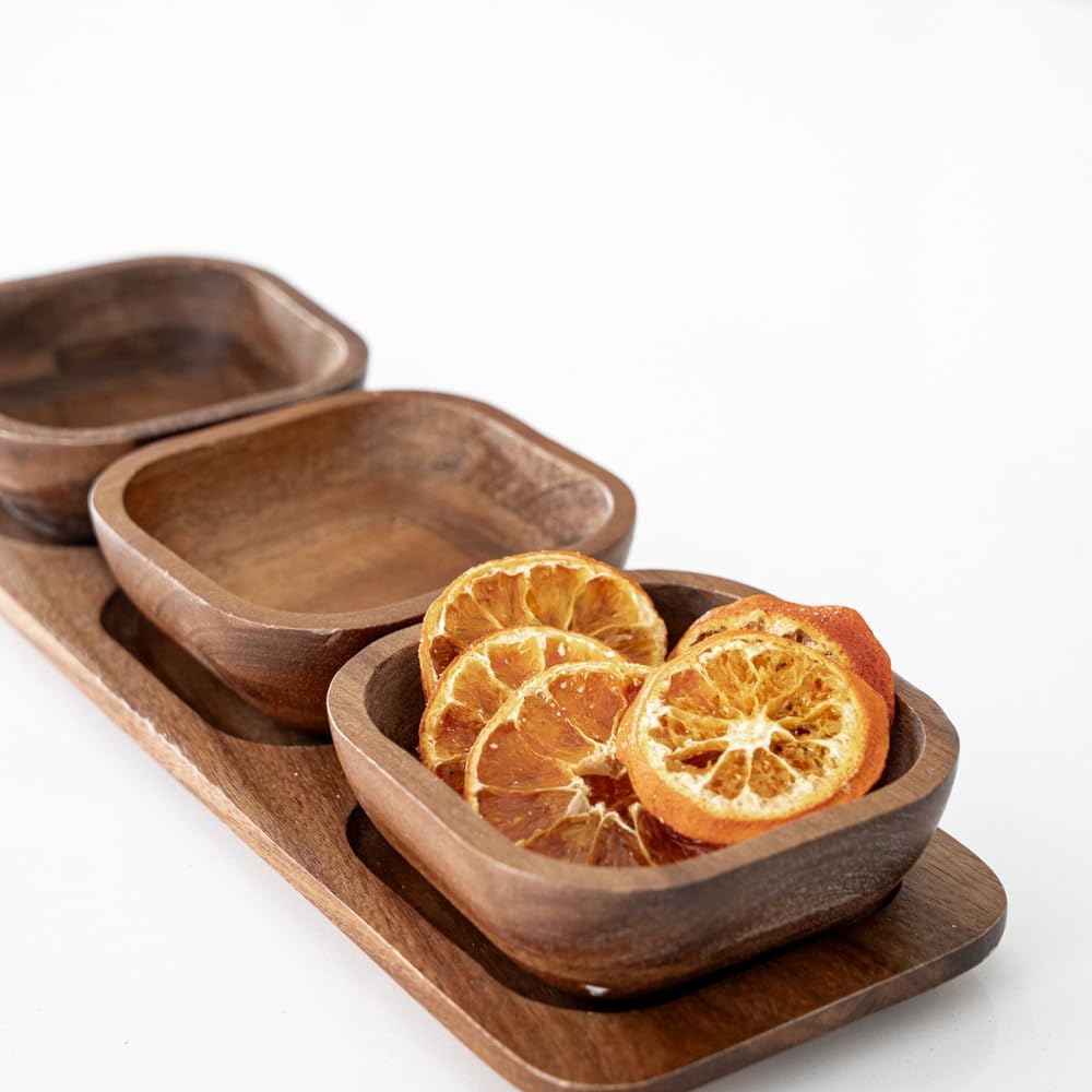 Zoha Handgefertigtes Akazienholz Schalen-Set - 3 Schalen mit Tablett - 33 x 10,8 cm, Naturbelassen f