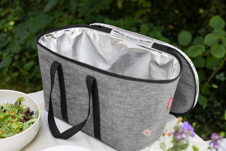 reisenthel Set coolerbag + Kühlakku - Set aus Kühltasche und Kühlakku – hält Ihr Picknick unterwegs