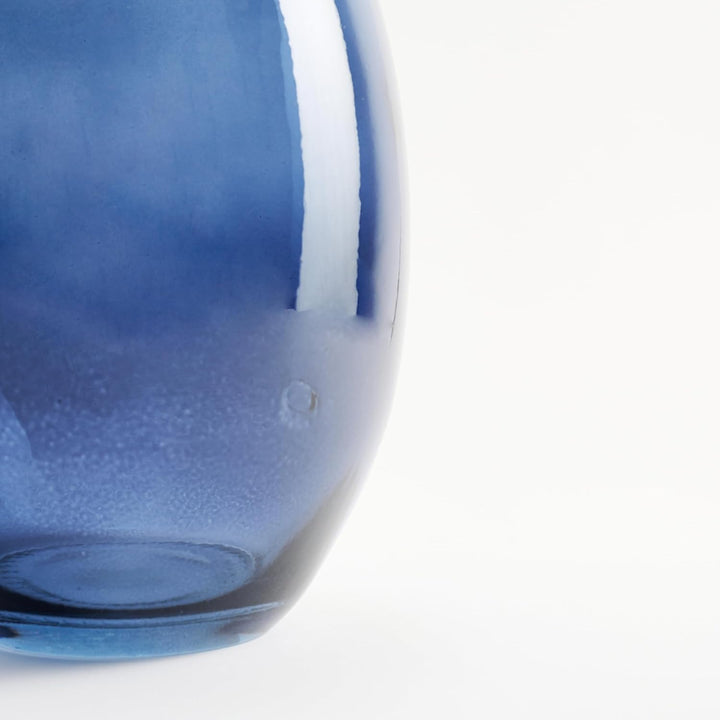 Vase aus recyceltem Glas mit unregelmässigem, schlichtem Design - Handgemachte Glasvase im mediterra