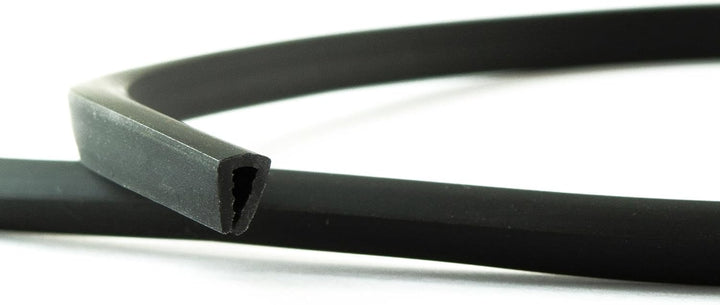 EUTRAS [10m] Kantenschutz KSO4006 schwarz 2,0 mm – schützt und entschärft Kanten – für Bleche und Au