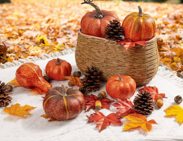 Briful Kunstpflanze Set Künstlicher Kürbis, Tannenzapfen, Künstliche Ahornblätter Herbstlaub, Gemisc