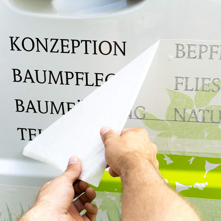 Finest Folia 25x Din A4 Bögen 29,7x21cm 751C Selbstklebende Plotterfolie Bastelfolie (070 Schwarz gl