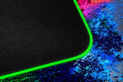 Razer Goliathus Chroma - Weiche Gaming Maus-Matte mit RGB Beleuchtung (Kabelhalterung, Stoff-Oberflä