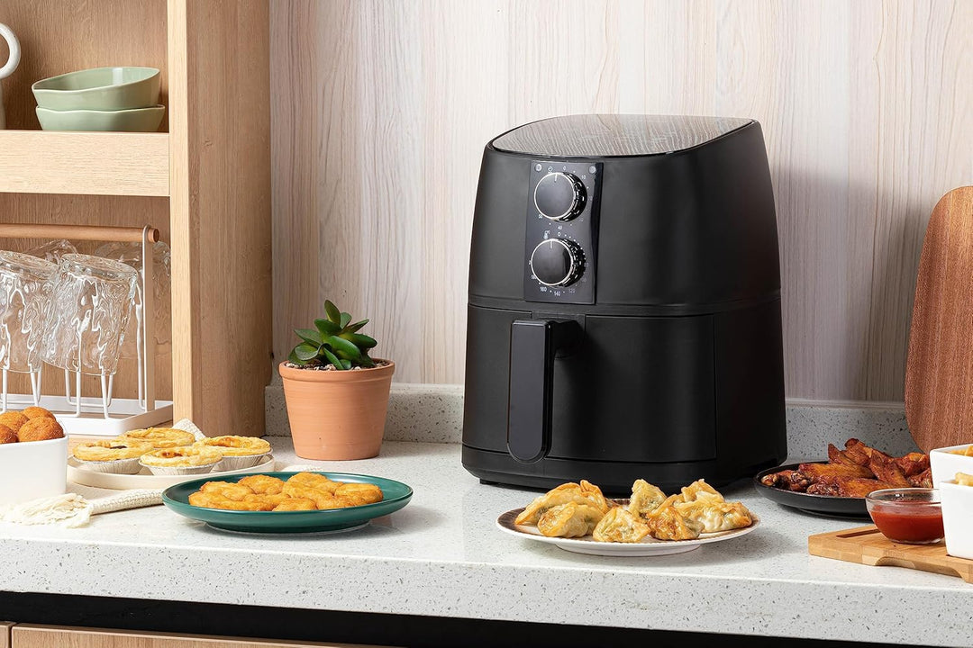 Heissluftfritteuse 4L - Airfryer mit Timer und Warmhaltefunktion - Temperatur wählbar - Energiespare