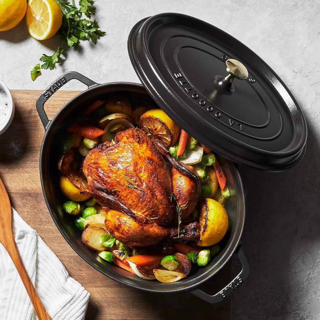 STAUB Cocotte, Gusseisen Bräter mit Deckel, Oval, 33 cm, 6,7 L, Alle Herdarten inkl Induktion, Made