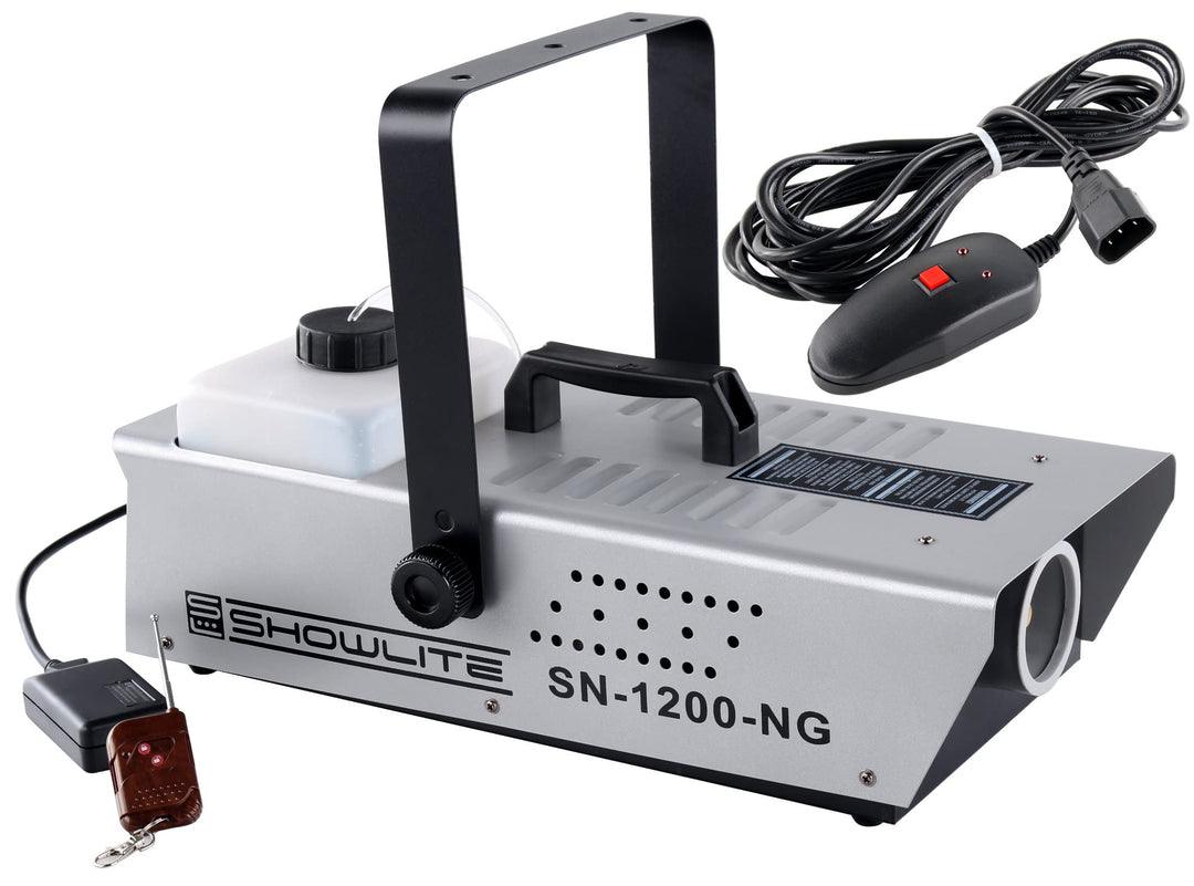 Showlite SN-1200 Nebelmaschine (1200W, 500m³ Nebelausstoss/min, 7 Min. Aufwärmzeit) inkl. Funk Fernb