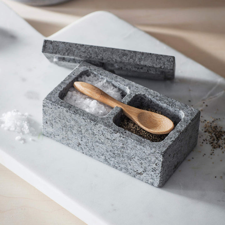 Ckb Ltd Salz- und Pfefferbox aus Granit, mit Bambuslöffel, Steinbox mit Deckel für Kräuter und Gewür