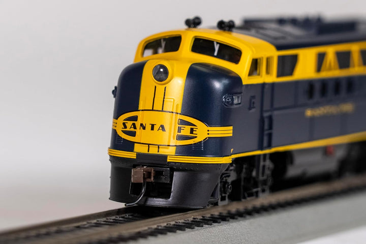 Bachmann Trains - F7A DCC Ready Lokomotive - Santa FE - Blau & Gelb - Ho Scale