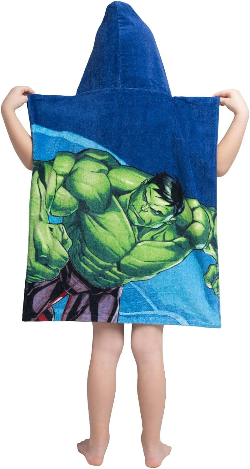 Jerry Fabrics Avengers Hero Badeponcho mit Kapuze 50x115 cm