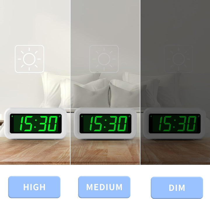 KWANWA Digitaler Wecker, LED Uhr Batteriebetrieben Tischuhr mit 3 Einstellbarer Helligkeit/Snooze/Oh