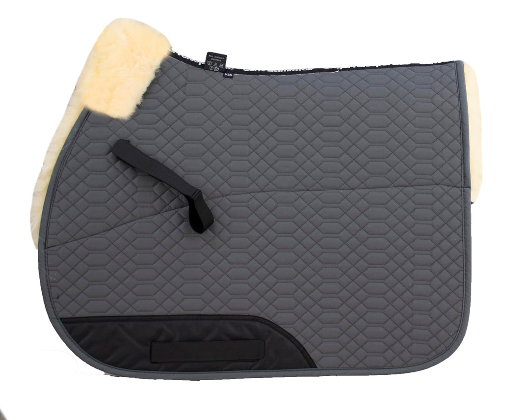 Engel Reitsport Lammfell Schabracke Half Lined SCHABRA1-VSS-GRA-MED Steppstoff grau Fell med. Vielse