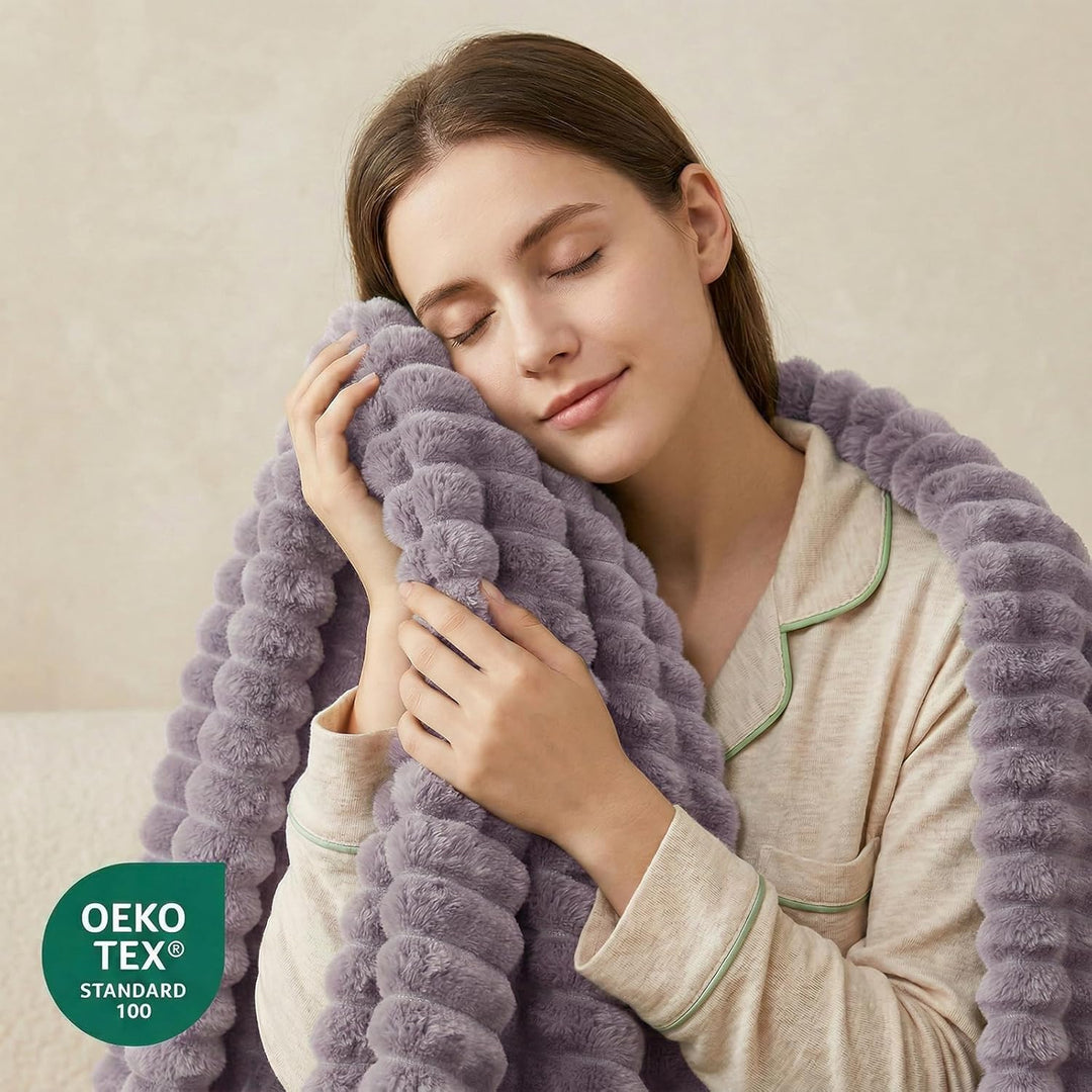 WAVVE Kuscheldecke Flauschig Decke - 150x200cm - Grauviolett - Weiche Flanell Fleecedecke, Sofadecke