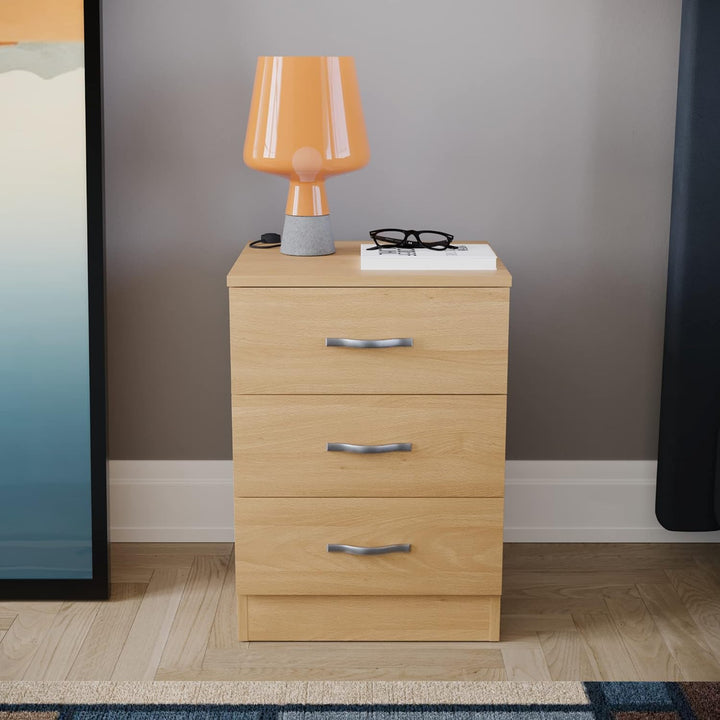 Vida Designs Kiefer Nachttisch Kommode, 3 Schubladen mit Metall Griffe & Läufer, Einzigartige Anti-B