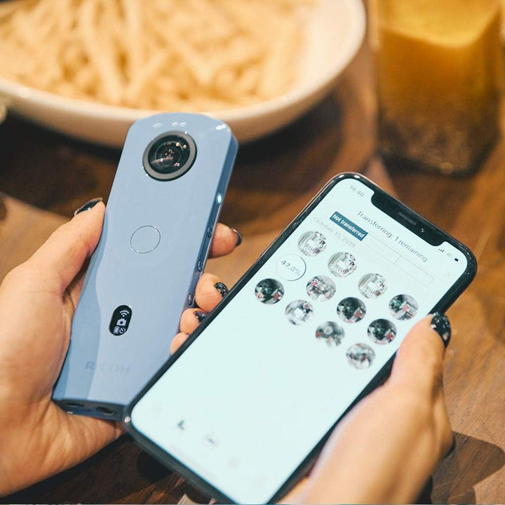 Ricoh Imaging RICOH Theta SC2 BLAU, 360°-Kamera mit Bildstabilisierung, hohe Bildqualität, High-Spee