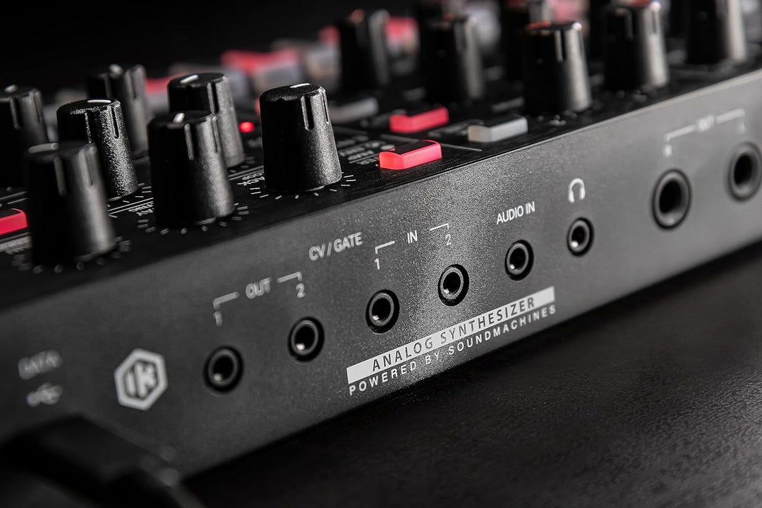 IK Multimedia UNO Synth PRO X, Paraphonic dual-filter analog synthesizer with paraphonic sequencer,