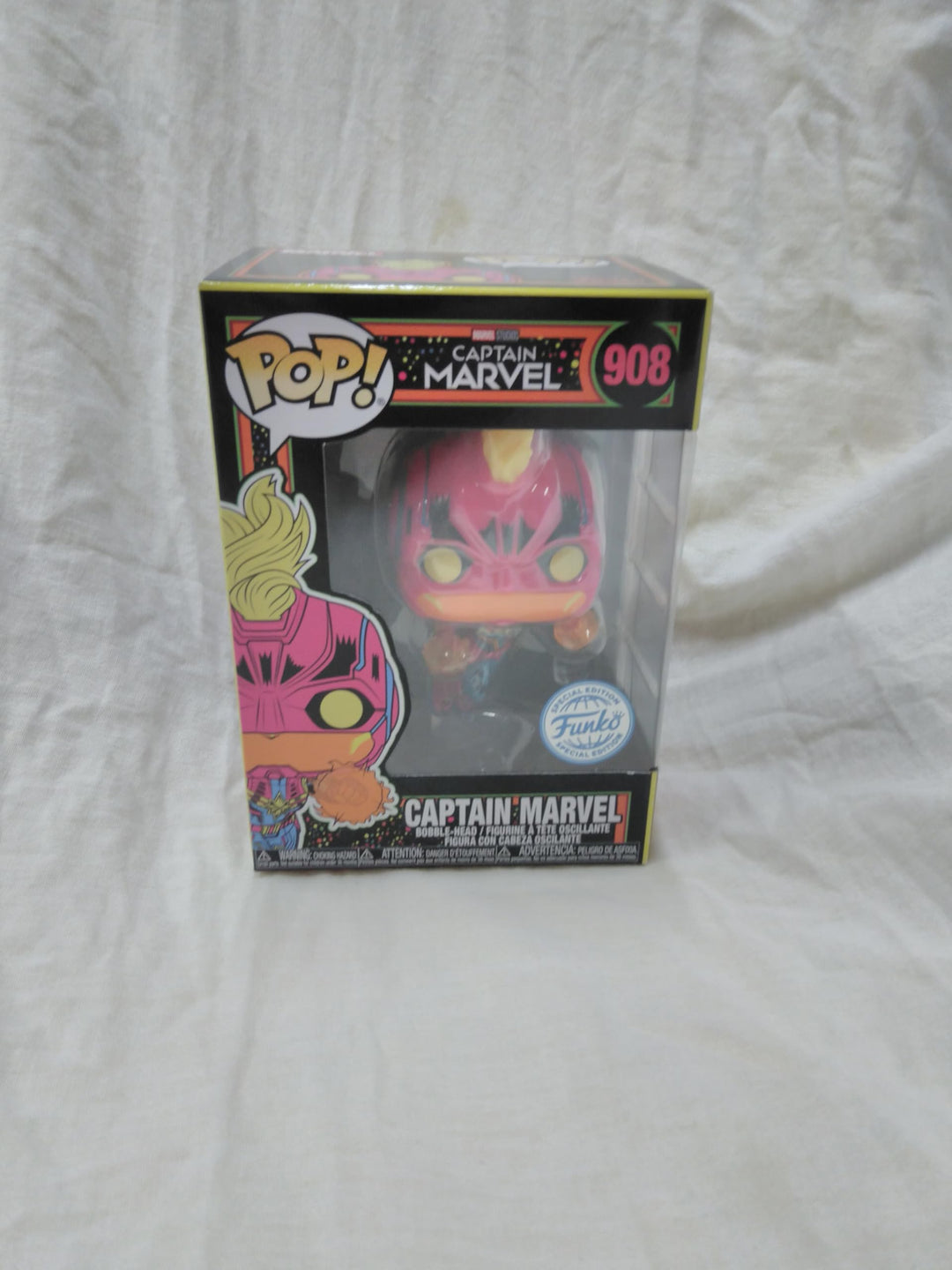 Funko POP! Marvel: Black Light - Captain Marvel 908