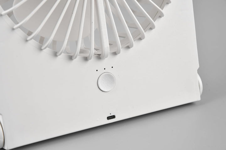 RL LIVE YOUR LIGHT Reality Leuchten Tisch Ventilator Breezy R044-01, Kunststoff Weiss matt, 2 Watt,