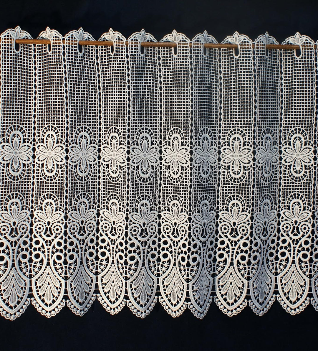 Plauener Spitze by Modespitze, Store Bistro Gardine Scheibengardine mit Stangendurchzug, hochwertige