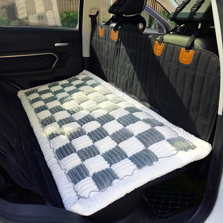 Hundematte Auto Rückbank 63×137 cm – Maschinenwaschbar, rutschfeste Hundedecke fürs Auto, Dicke PP-W