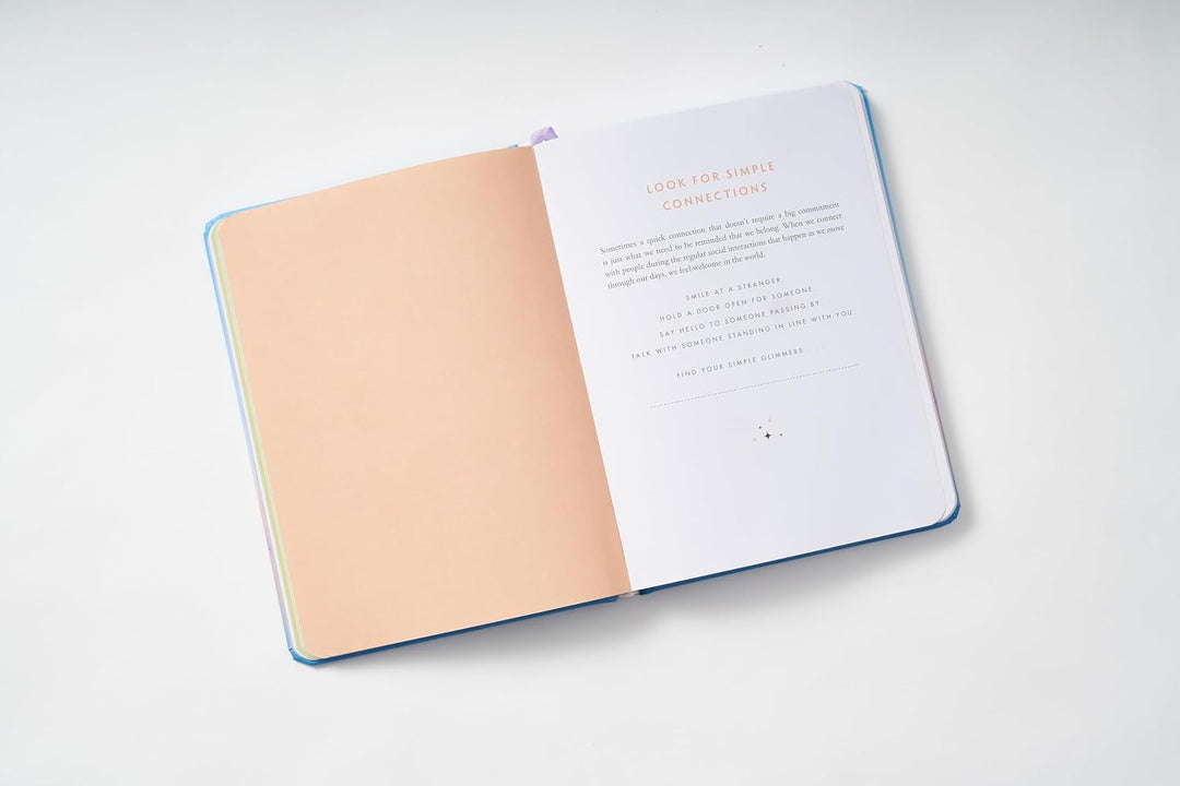 Glimmers Journal: Reflect on the Small Moments That Bring You Joy, Safety, and Connection, Gebundene