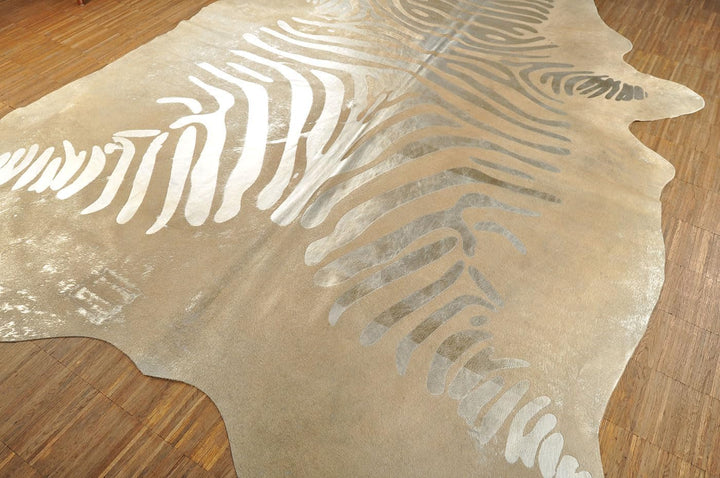 Kuhfell Stierfell Teppich Zebra Silber Devore ca. 220 x 190 cm aus Brasilien Kuhfell mit Zebra Prägu