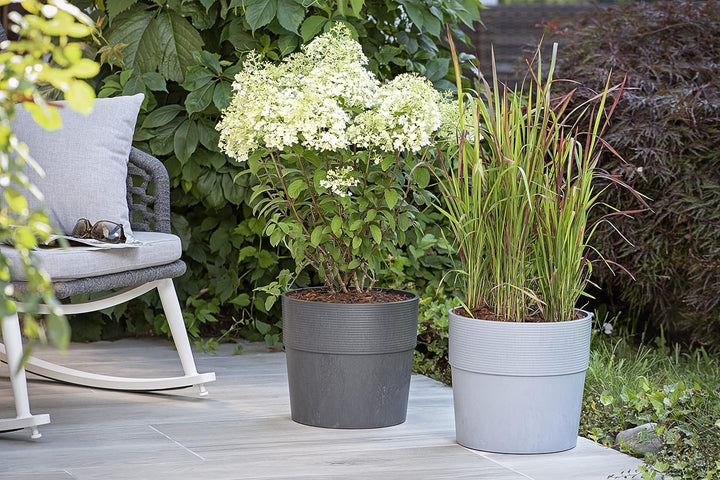 Scheurich Groove+ 30, Pflanzgefäss/Pflanzkübel, rund, Farbe: Carbon, hergestellt mit recyceltem Kuns