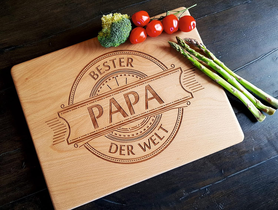Grosses Hartholz Schneidebrett 38,5x30 cm für die BESTER PAPA DER WELT | Handgefertigt Holzbrett | G