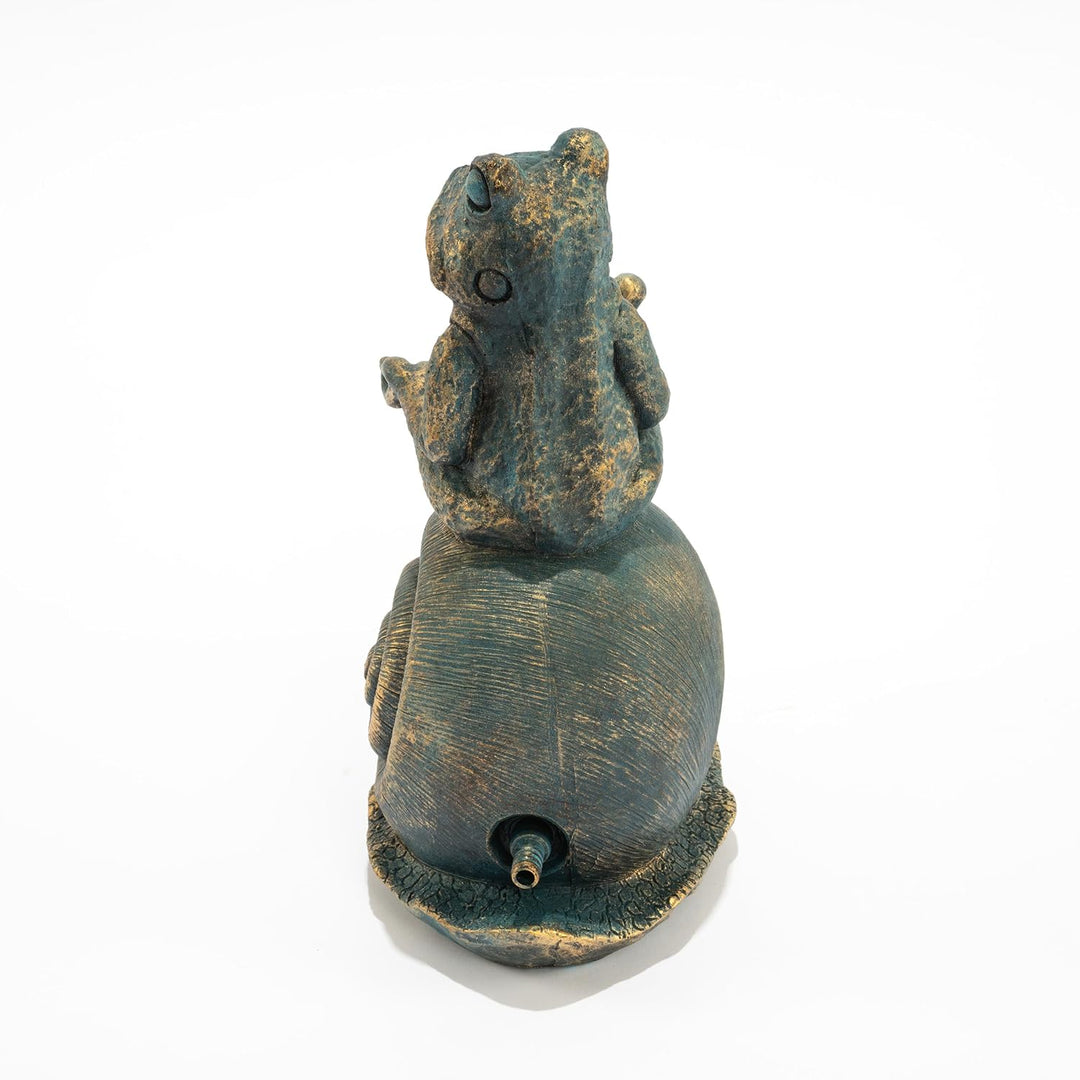 Esotec Wasserspeier-Figur Frosch auf Schnecke Lilly & Nelly, Einzelfigur mit Schlauch, Altkupfer-Des