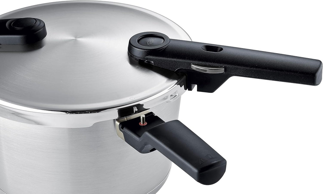Fissler Vitaquick Premium/Schnellkochtopf (2,5 L, Ø 18 cm) m. Einsatz, Edelstahl-Dampfkochtopf, 2-Ga